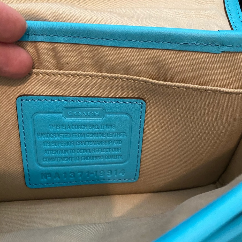 Coach rare pacific bright blue cross body bag - Picture 6 of 6